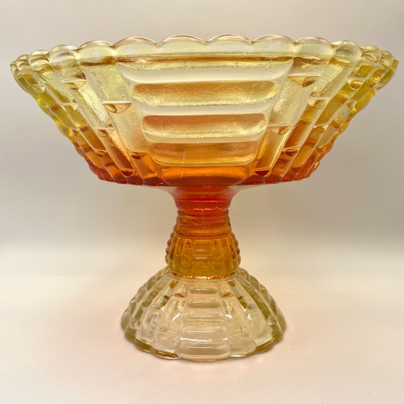 Jeanette Glass amberina pedestal bowl - Picture 2 of 10